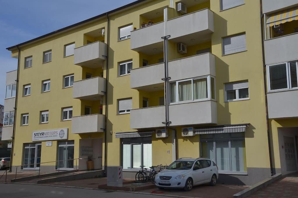 Apartman Ana Pula - Calm, Free Parking, Close To Center מראה חיצוני תמונה