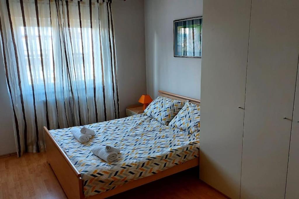 Apartman Ana Pula - Calm, Free Parking, Close To Center מראה חיצוני תמונה